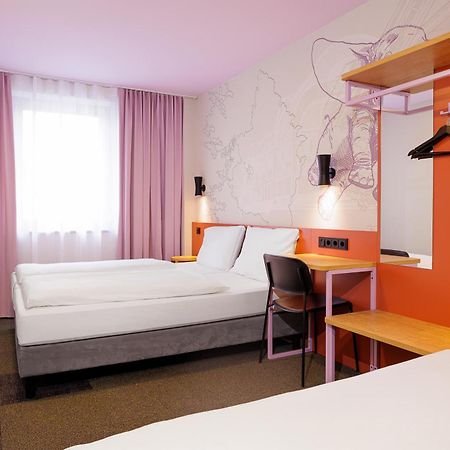 Mcdreams Hotel Wuppertal City Екстер'єр фото