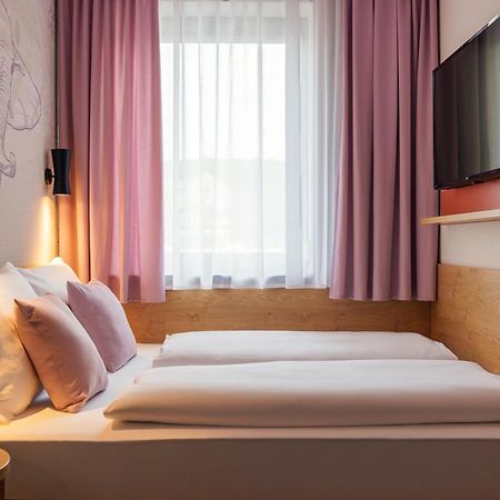 Mcdreams Hotel Wuppertal City Екстер'єр фото