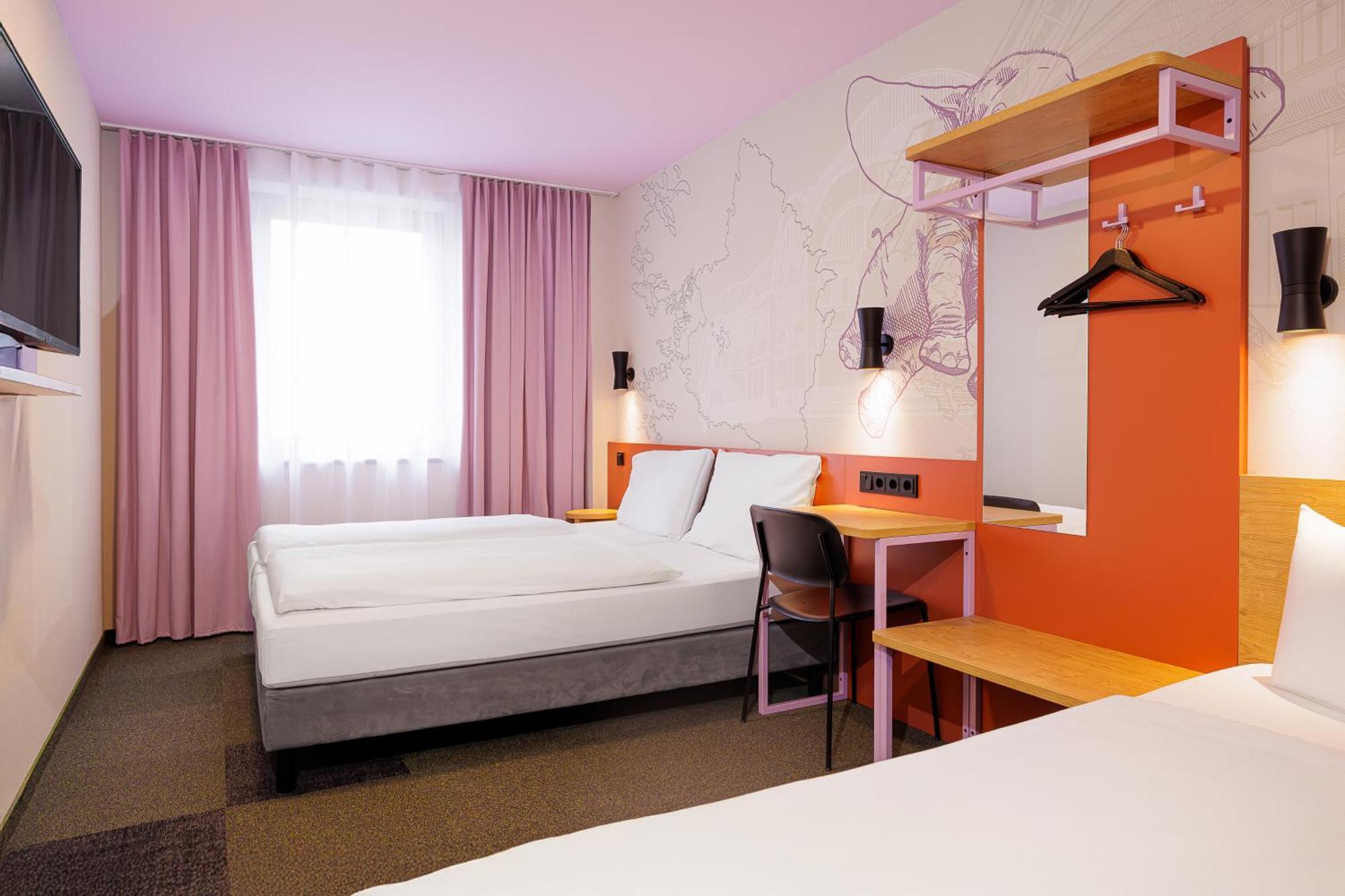 Mcdreams Hotel Wuppertal City Екстер'єр фото