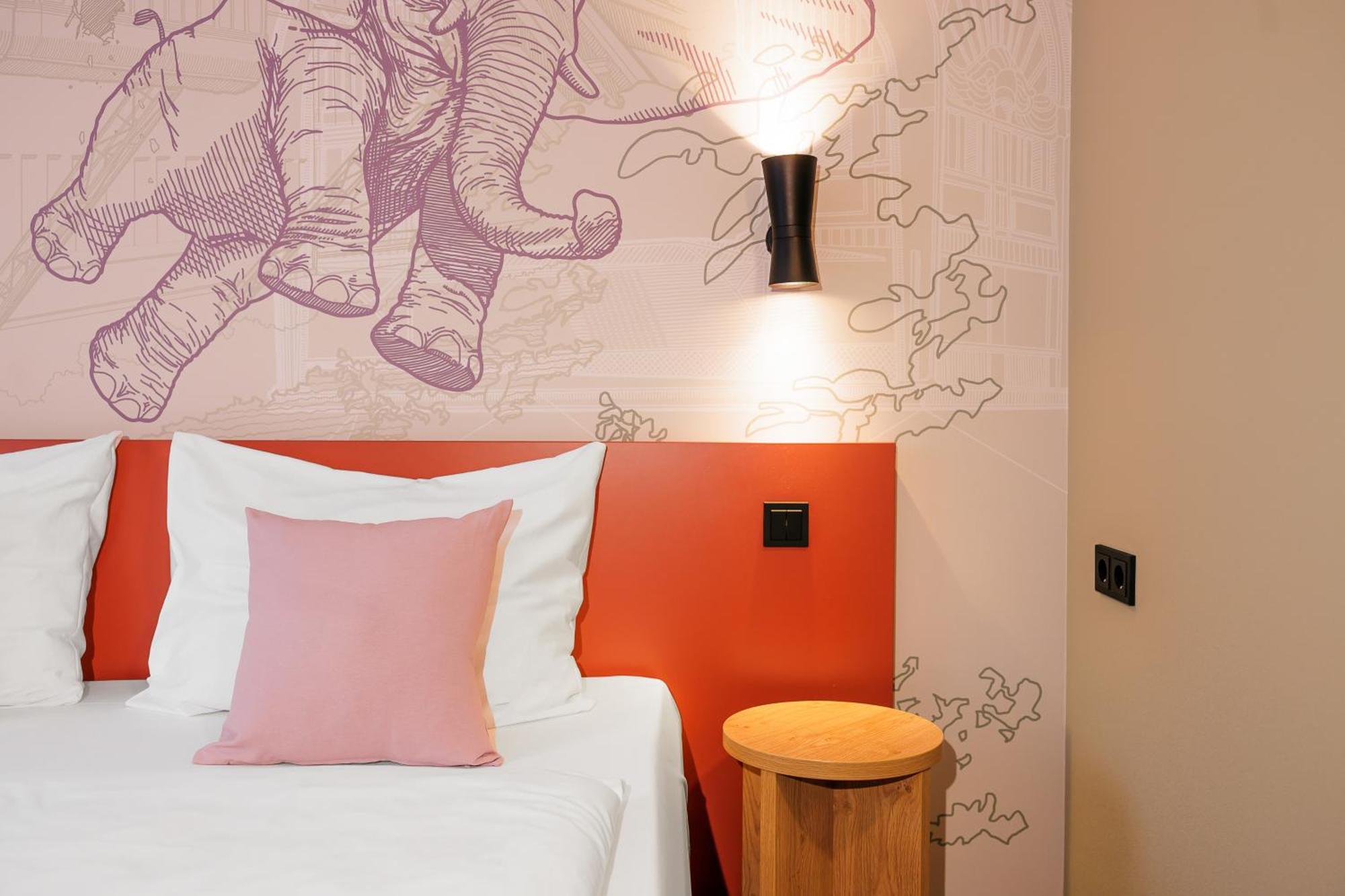 Mcdreams Hotel Wuppertal City Екстер'єр фото