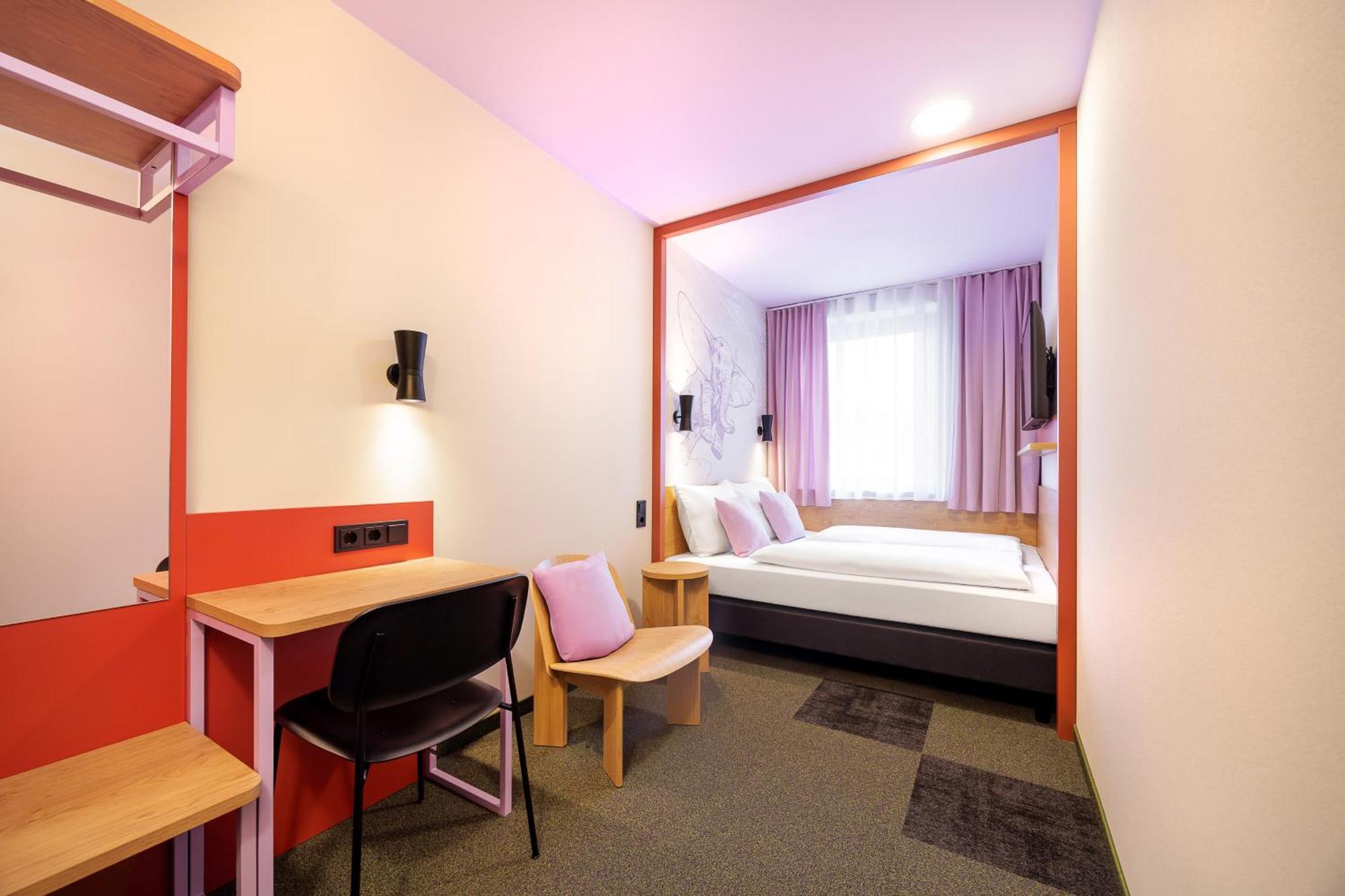 Mcdreams Hotel Wuppertal City Екстер'єр фото