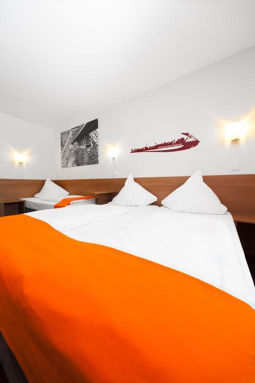 Mcdreams Hotel Wuppertal City Екстер'єр фото